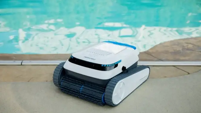 AIRROBO PC10 Pool Cleaner