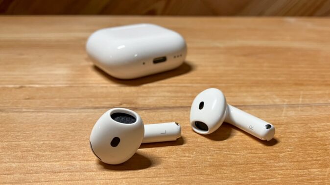 Apple AirPods 4 Giveaway